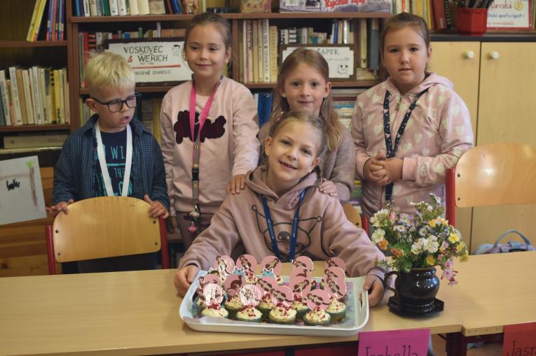 Stela má narozeniny